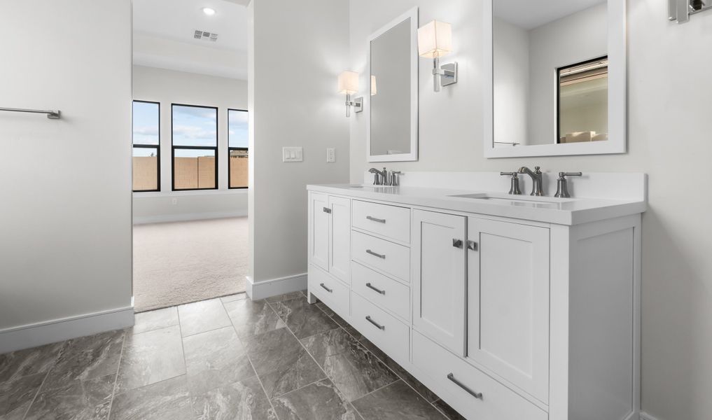 Primary bath with freestanding vanity