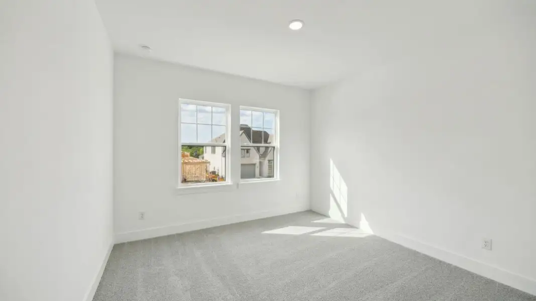 Spacious, unfurnished interior of a new home in Painted Tree 50' Series, McKinney (Image 21).