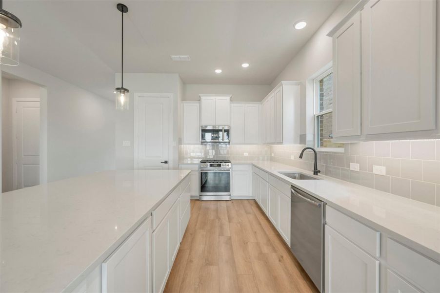 Furnished interior view inside a new home in , League City (Image 10).