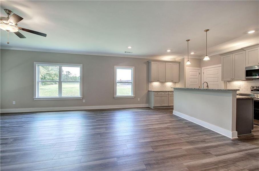 Spacious, unfurnished interior of a new home in , Cartersville (Image 25).