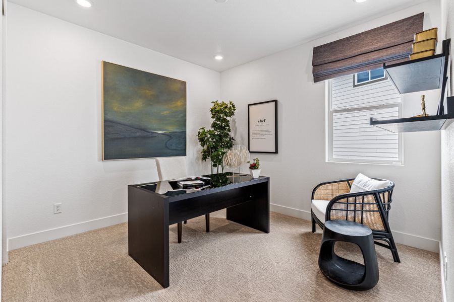 Representative furnished interior of a home built from the Boulder by Taylor Morrison in The Town Collection at Independence, Elizabeth (Image 15).