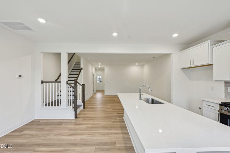 14-web-or-mls-Kensley Grv Ln-S0502-014