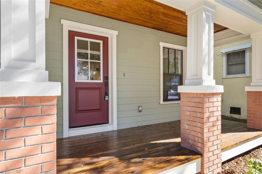 Exterior details and patio area of a home in , Tampa (Image 26).