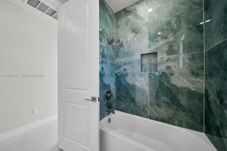 Furnished interior view inside a new home in , Lehigh Acres (Image 6).