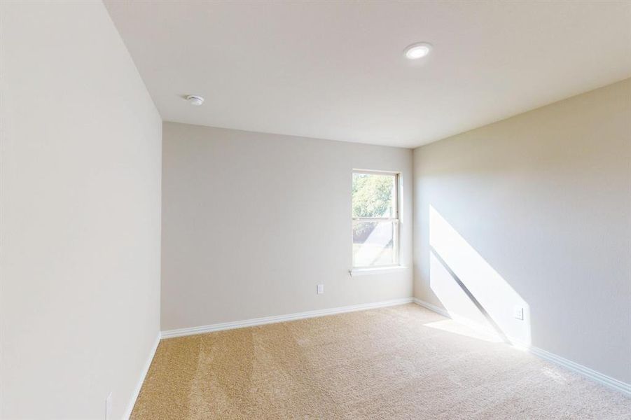 Spacious, unfurnished interior of a new home in Vintage Village, Argyle (Image 21).