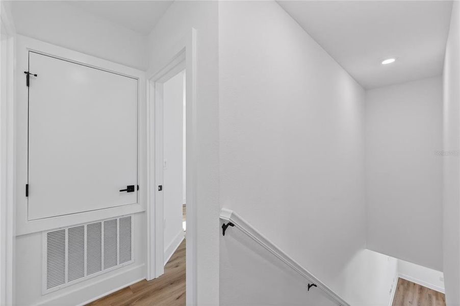 Spacious, unfurnished interior of a new home in , St. Petersburg (Image 48). Spacious, unfurnished interior of a new home in , St. Petersburg (Image 48).
