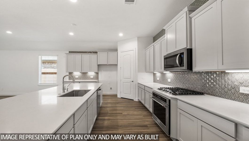 Image 36 representing the Cardinale by D.R. Horton in River Ranch Estates, Dayton, TX.