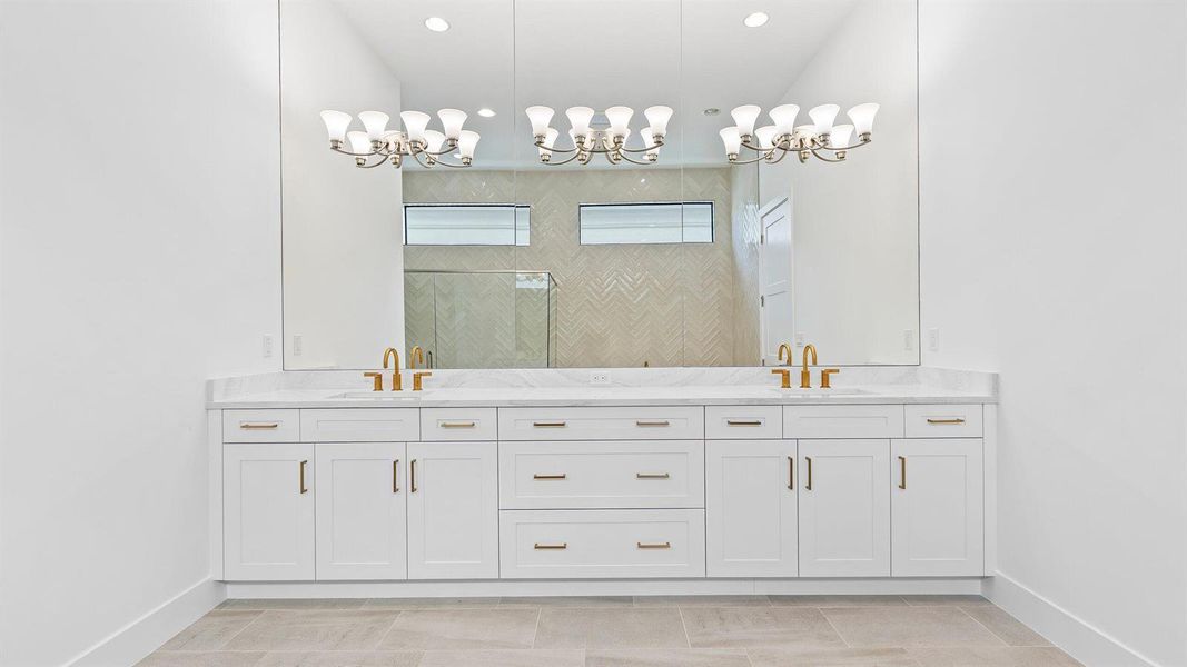 Owner's Bath