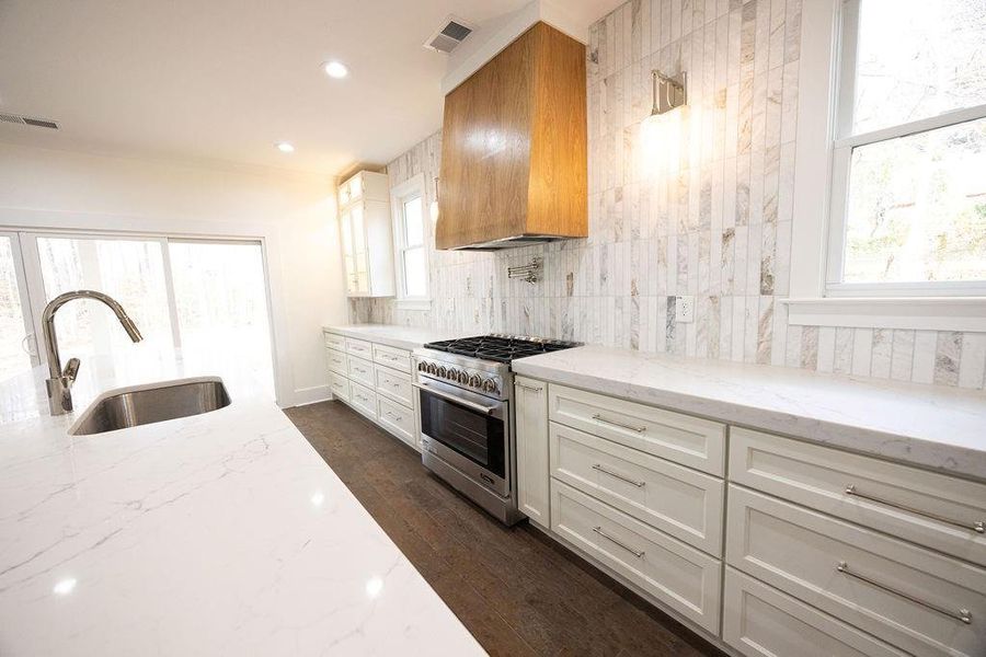 Furnished interior view inside a new home in , Atlanta (Image 11).