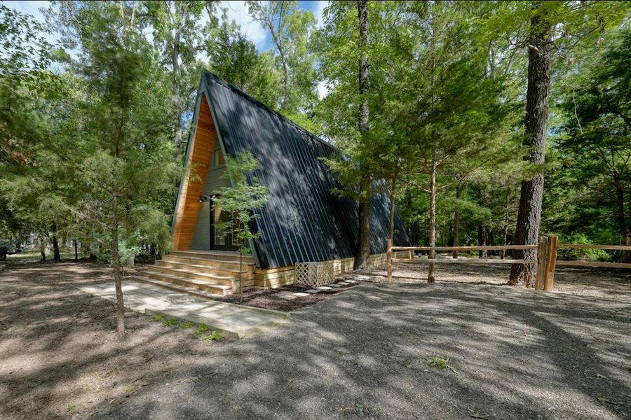 Community amenities in , Lindale (Image 27).