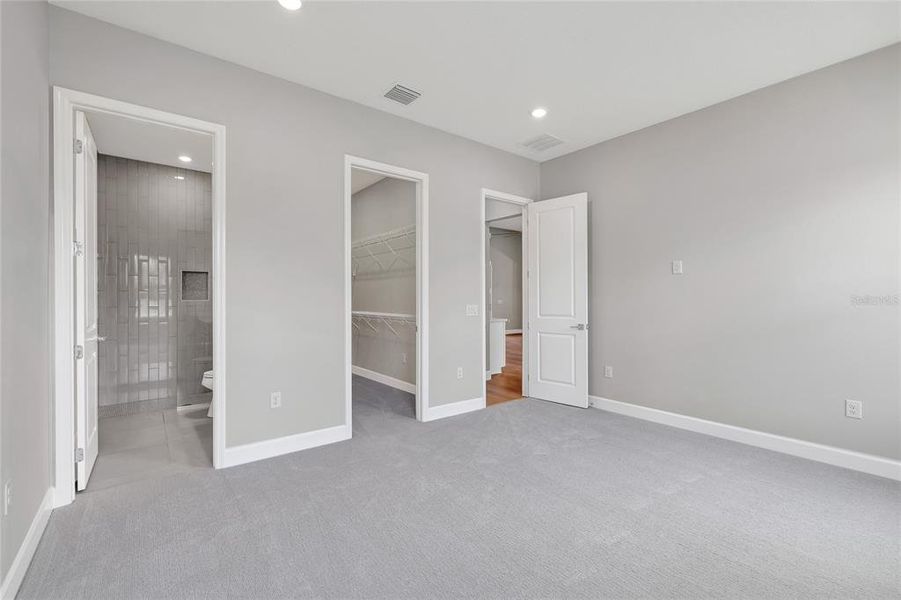 Spacious, unfurnished interior of a new home in , Debary (Image 45). Spacious, unfurnished interior of a new home in , Debary (Image 45).