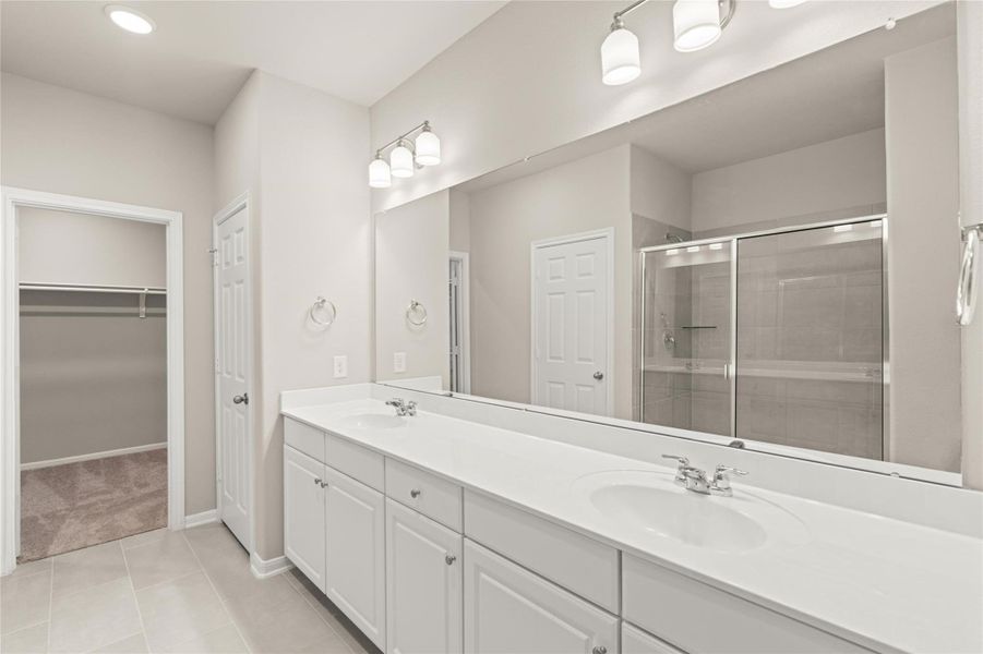 Note: Sample product photo. Actual exterior and interior selections may vary by homesite. Photo may be virtually staged