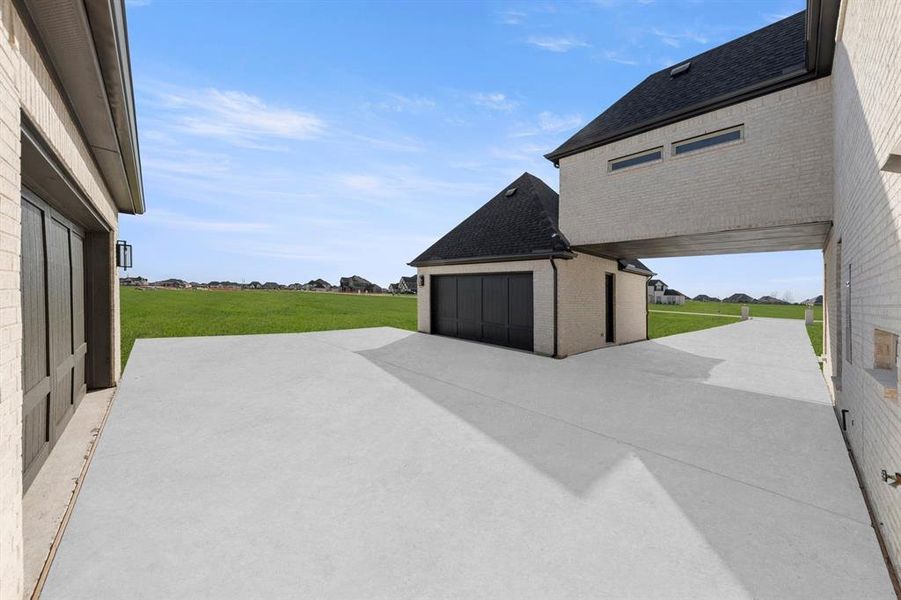 Exterior details and patio area of a home in Parker Ranch, Parker (Image 3).