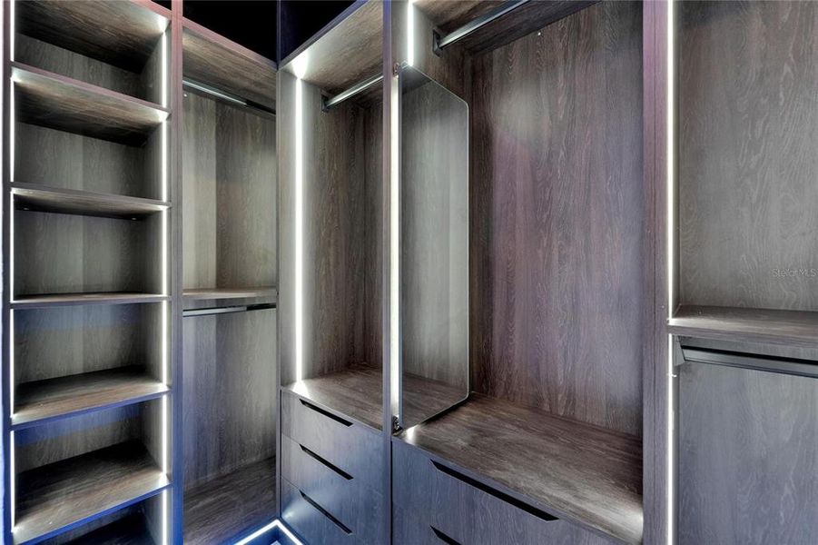 Furnished interior view inside a new home in , Apollo Beach (Image 6).