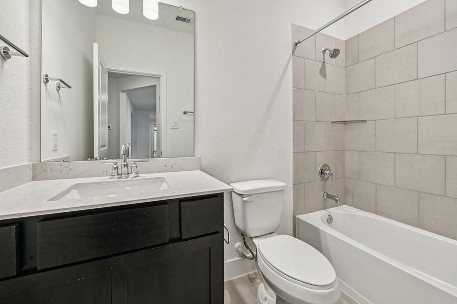 29543 Pondview Bath