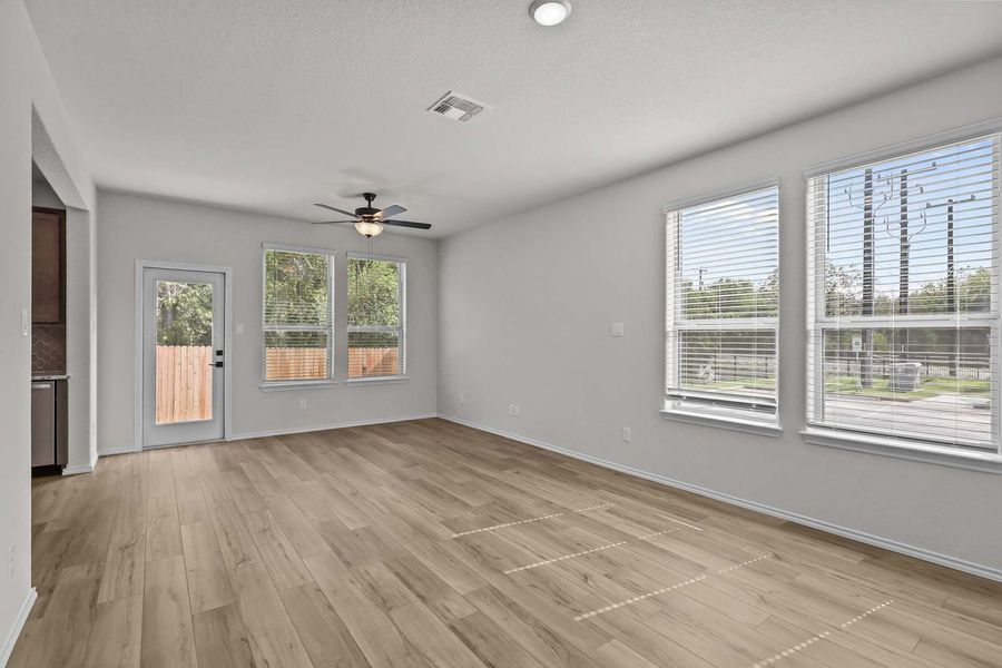 Representative unfurnished interior of a home built from the The Florence B by Davidson Homes LLC in Cedar Heights, San Antonio (Image 18).
