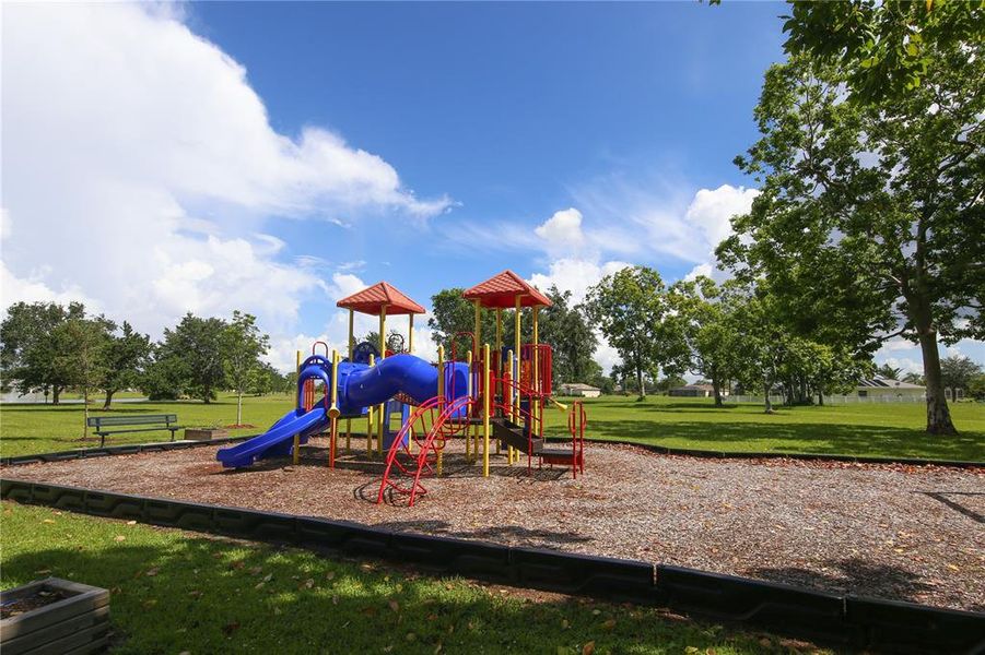 Community amenities in Burnt Store Village, Punta Gorda (Image 26).