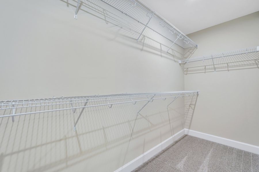 Madison – Owner’s Walk-In Closet