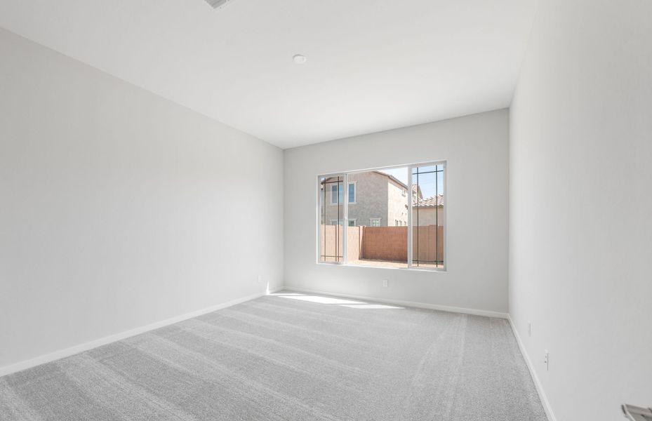 Spacious, unfurnished interior of a new home in Jorde Farms, Queen Creek (Image 16).