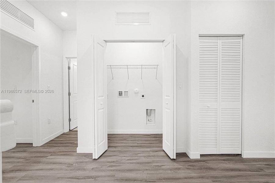 Spacious, unfurnished interior of a new home in , Miami (Image 61).