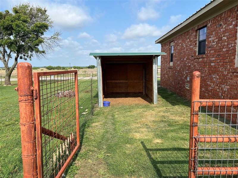 Exterior details and patio area of a home in , Nocona (Image 5).