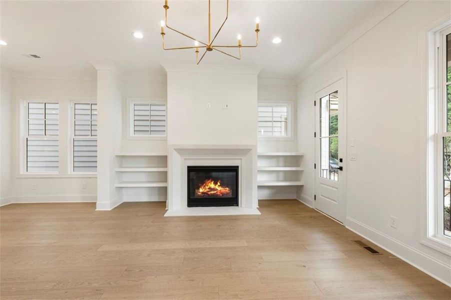 Spacious, unfurnished interior of a new home in , Alpharetta (Image 38).