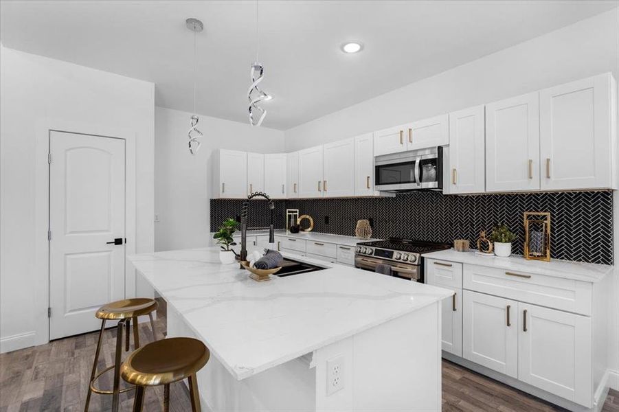 Furnished interior view inside a new home in , Sherman (Image 7).