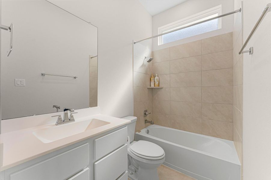 Furnished interior view inside a new home in Cross Creek Ranch, Fulshear (Image 31).