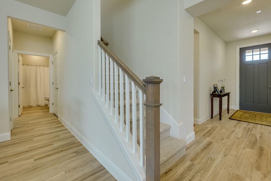 Spacious, unfurnished interior of a new home in Sun City Texas, Georgetown (Image 22).