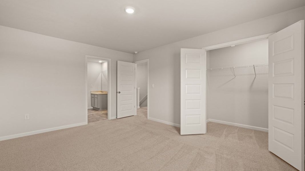 Representative unfurnished interior of a home built from the Grayson by D.R. Horton in Highland Hills, Graniteville (Image 29).