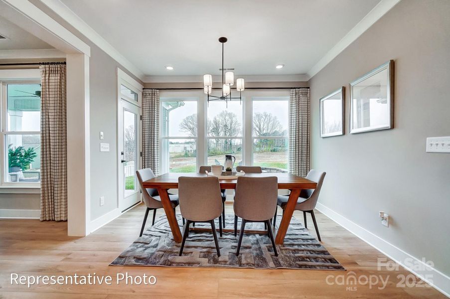 Image 13 of a home in Robinson Oaks.