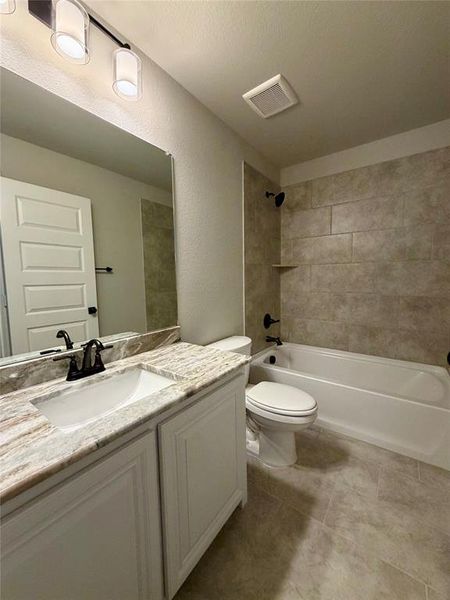 Ensuite bathroom for bed 4