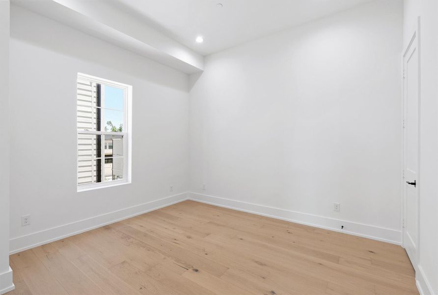 Spacious, unfurnished interior of a new home in , Houston (Image 20). Spacious, unfurnished interior of a new home in , Houston (Image 20).