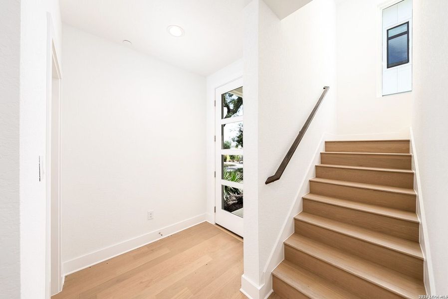 Spacious, unfurnished interior of a new home in Victoria Commons, San Antonio (Image 21).