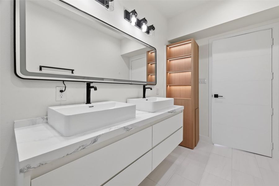 Primary mood mirror...because the lighting should hype you up too!