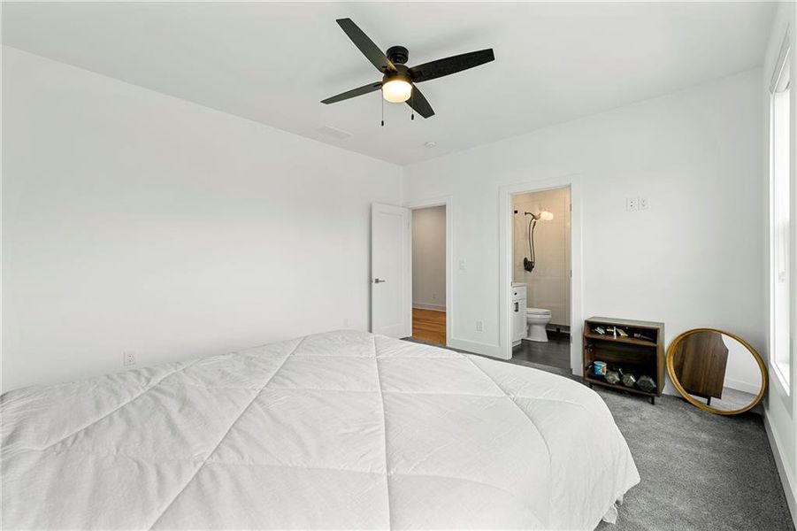 Image 50 of a home in .