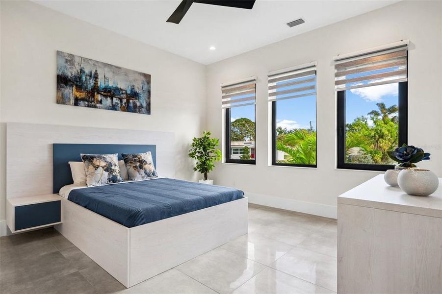 Image 37 of a home in .