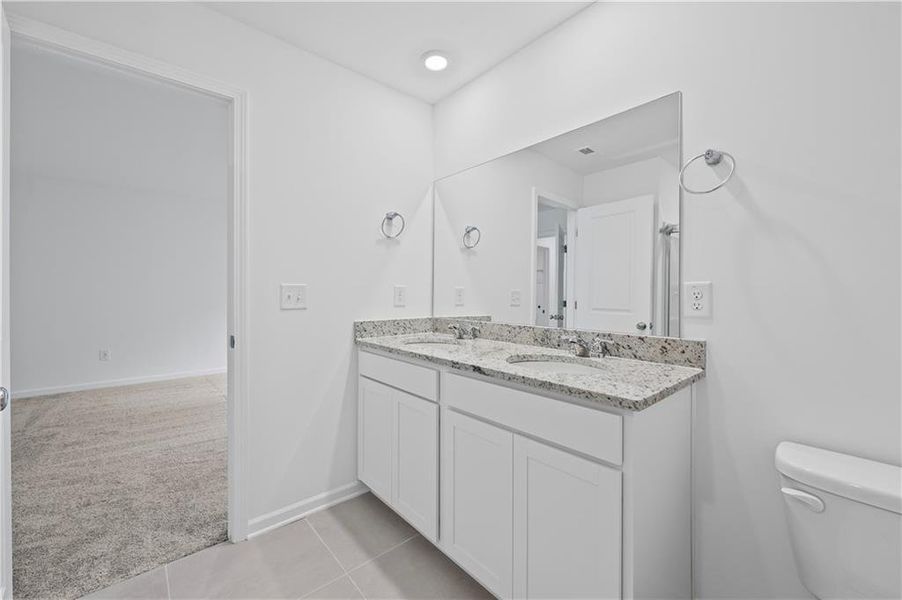 Furnished interior view inside a new home in , Gainesville (Image 12).