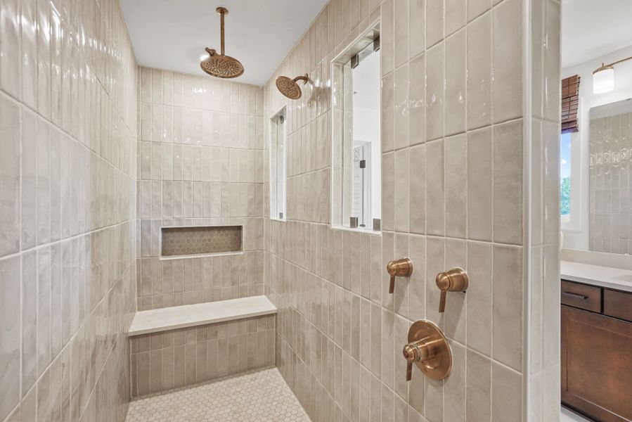 Representative interior finishes for a home built from the Montadale by Pulte Homes in The Retreat at Carolina Ridge, Harrisburg (Image 23).