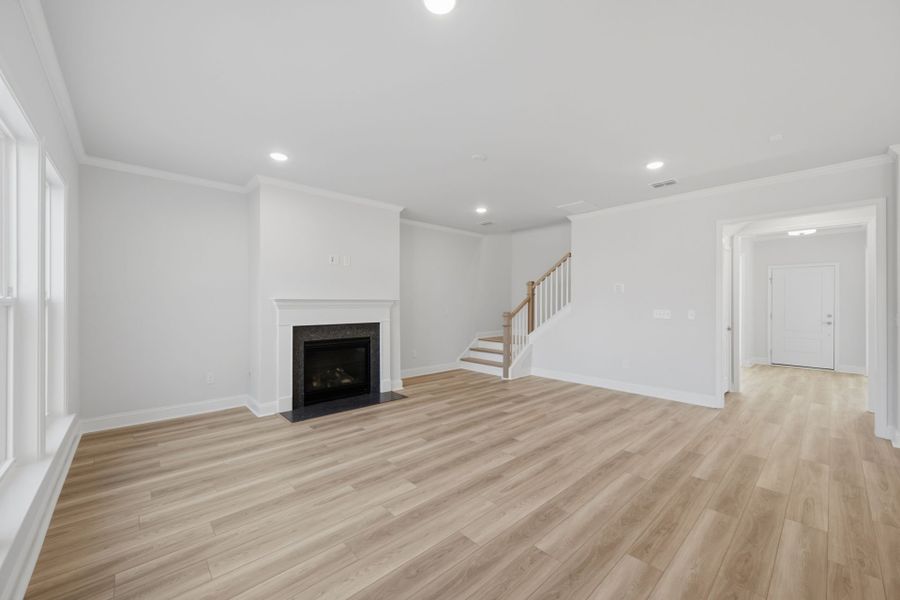 Spacious, unfurnished interior of a new home in Carriage Estates, Lexington (Image 34).
