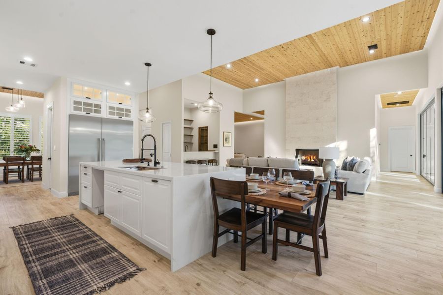 Furnished interior view inside a new home in , Tomball (Image 44).