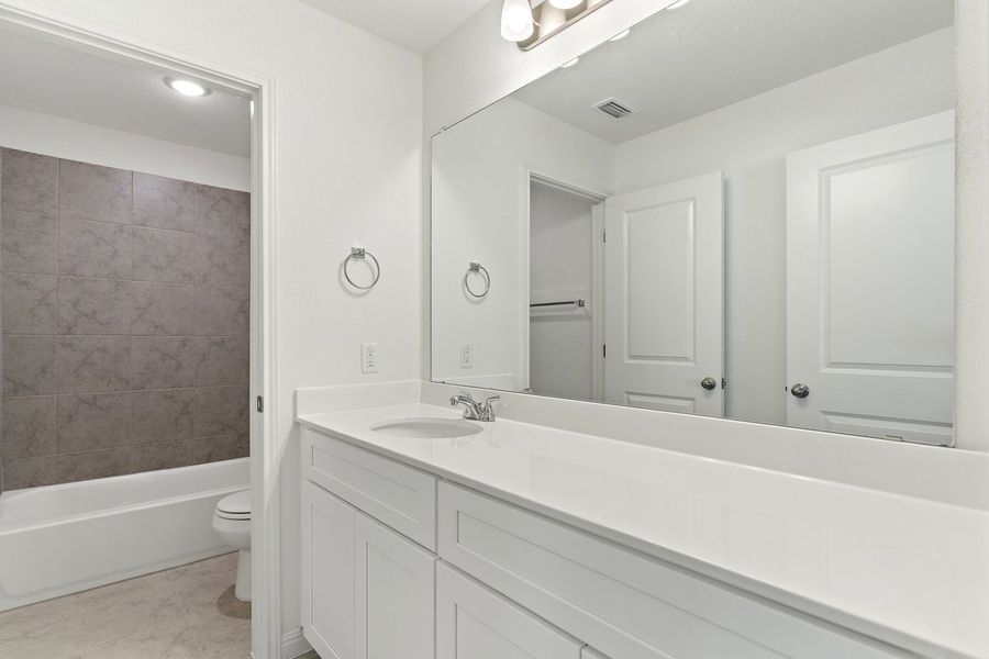 039_lb105445_787 039_lb105445_787