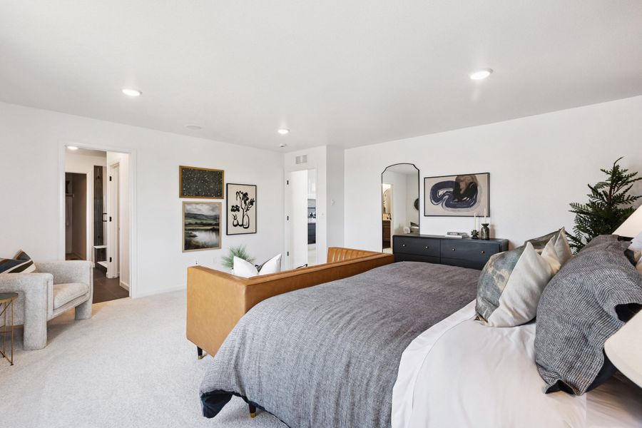 Representative furnished interior of a home built from the Jansen by Landsea Homes in Cherry Meadows, Brighton (Image 50).