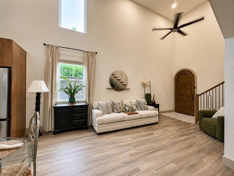 Furnished interior view inside a new home in , Dallas (Image 13).