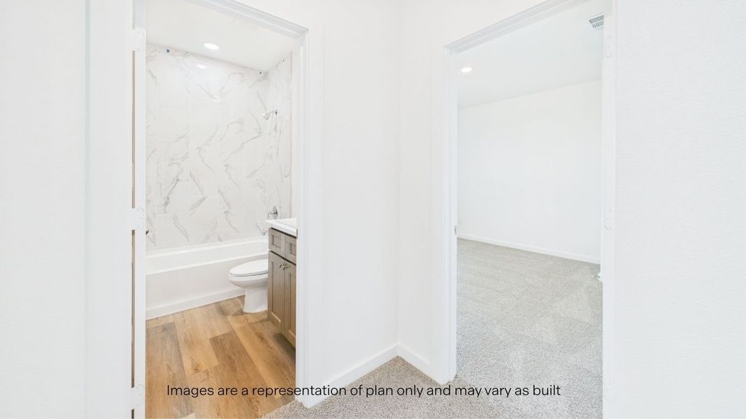 Spacious, unfurnished interior of a new home in Westmont, Lubbock (Image 44).