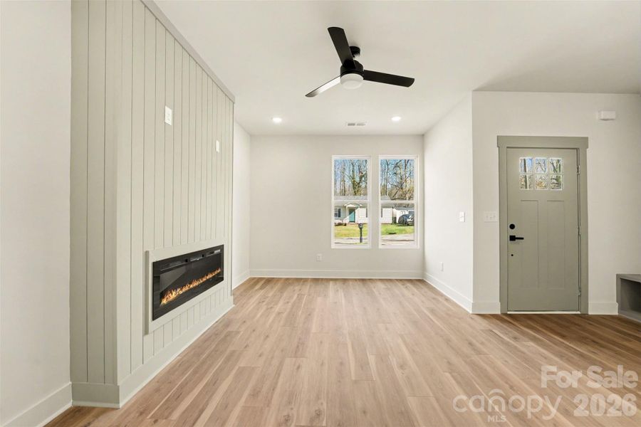 Spacious, unfurnished interior of a new home in , Cherryville (Image 14).