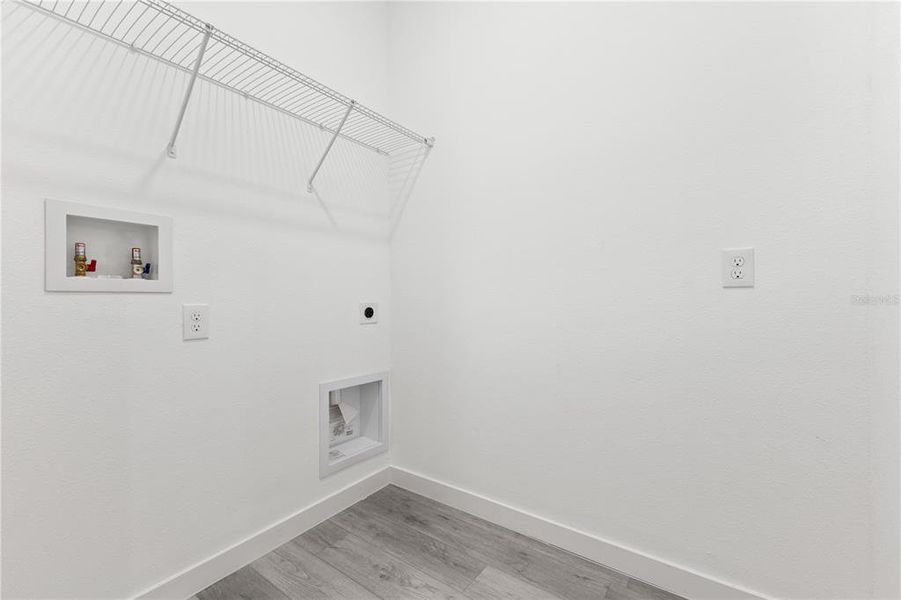 Spacious, unfurnished interior of a new home in , Poinciana (Image 27).