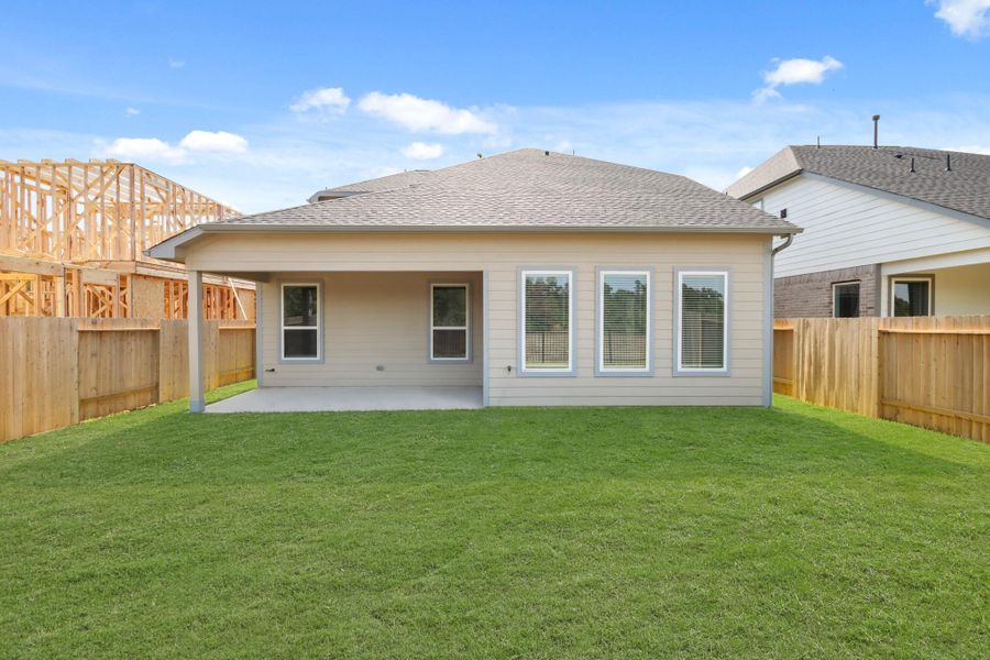 Exterior details and patio area of a home in Barton Creek Ranch, Conroe (Image 17). Exterior details and patio area of a home in Barton Creek Ranch, Conroe (Image 17).
