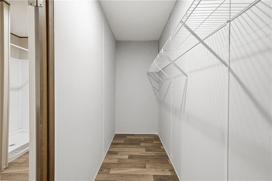 Spacious, unfurnished interior of a new home in , Franklin (Image 12).