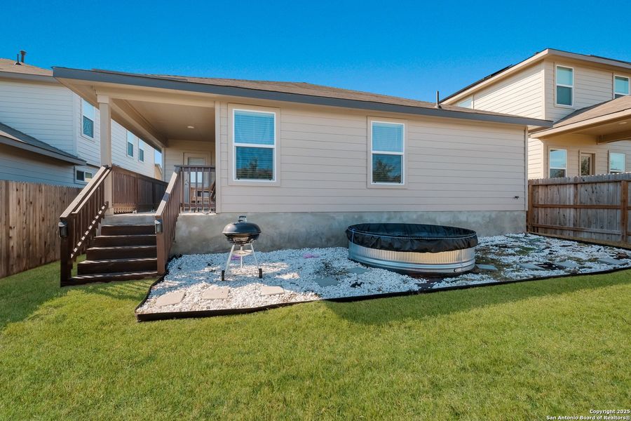 Exterior details and patio area of a home in Redbird Ranch, San Antonio (Image 4).
